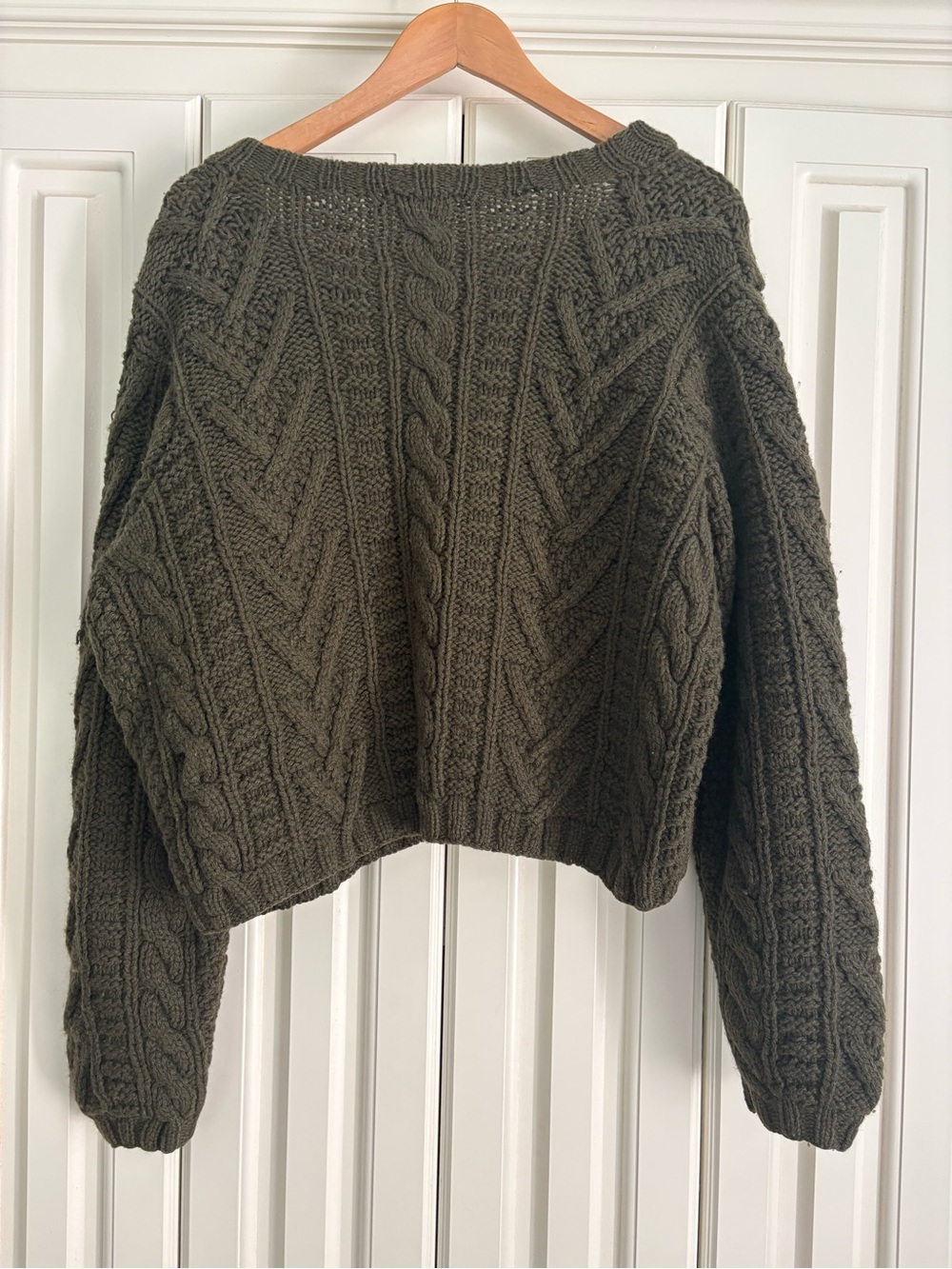 Vintage J. Crew 100% Wool Olive Green Cable-Knit Cropped Cardigan Size Large - Picture 4 of 4